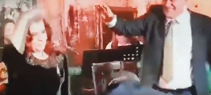 Το έξαλλο τσιφτετέλι της βουλευτού Μεγαλοοικονόμου του ΣΥΡΙΖΑ αφού υπερψήφισε την Συμφωνία των Πρεσπών (βίντεο)